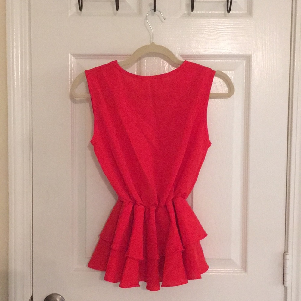 Top - Picture 2 of 2